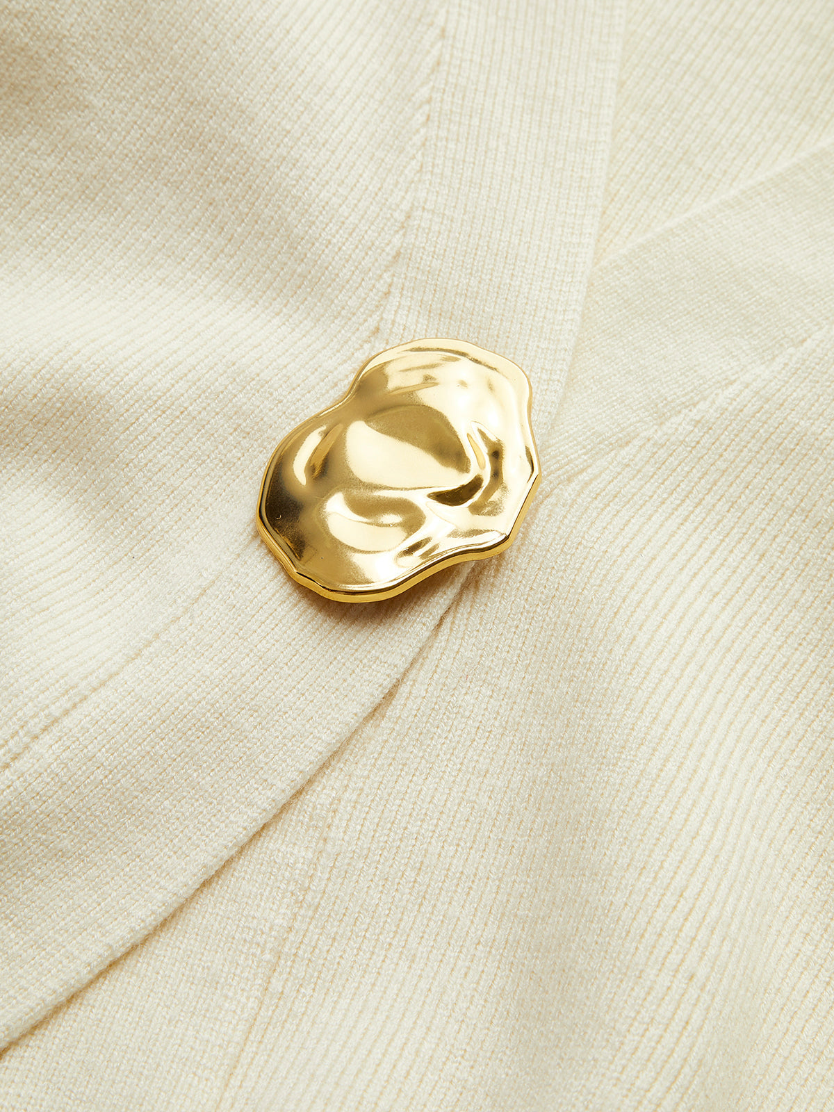 Winter Cardigan Met Gouden Knop | V-Hals