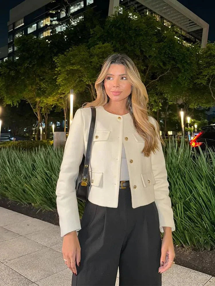 Stijlvol Kort Jasje Met Knoopdetails | Herfst