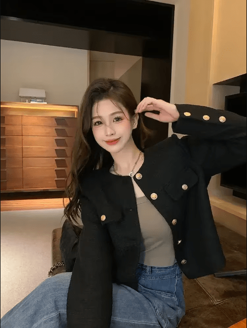 Klassieke Cropped Blazer Met Knoopjes | Ronde Hals